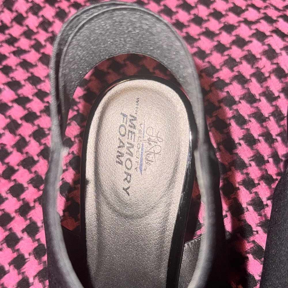 Life Stride Velocity Memory Foam Black Women's Heels Size 9.5 Peep Toe Booties - Picture 9 of 15